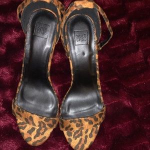 Leopard heeled sandals
